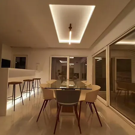 Villa Luxury House With Pool And Near Lisbon Lissabon